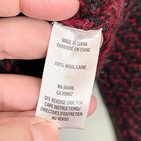 Theory Women's Red Black Wool Knit Ambril Loryelle Cardigan Sweater Size P/TP - Picture 9 of 9